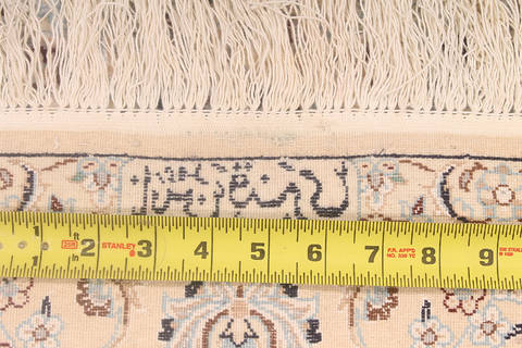 Nain White Hand Knotted 41 X 65 Area Rug 254-136203 Image 2