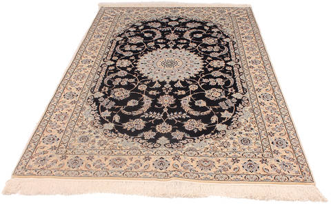 Nain White Hand Knotted 41 X 65 Area Rug 254-136203 Image 7