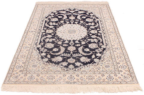 Nain White Hand Knotted 41 X 65 Area Rug 254-136203 Image 8