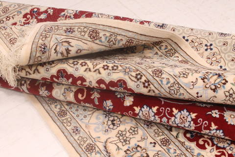 Nain White Hand Knotted 43 X 64 Area Rug 254-136204 Image 5