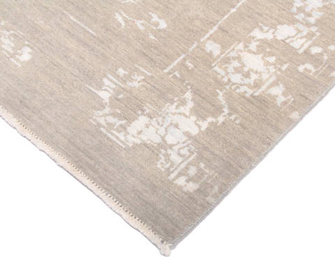 Modern Grey Hand Knotted 80 X 100 Area Rug 904-136244 Image 2