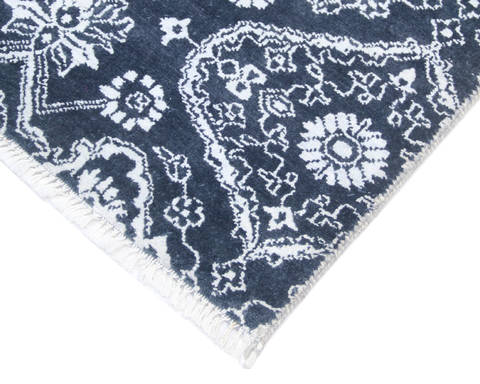 Modern Blue Hand Knotted 60 X 94 Area Rug 904-136303 Image 2