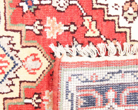 Heriz Multicolor Hand Knotted 30 X 50 Area Rug 904-136474 Image 3