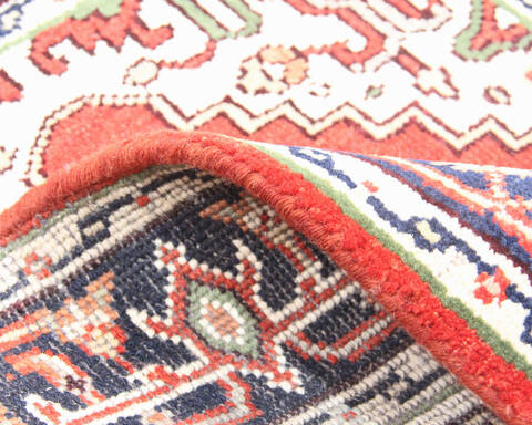 Heriz Multicolor Hand Knotted 30 X 50 Area Rug 904-136474 Image 4