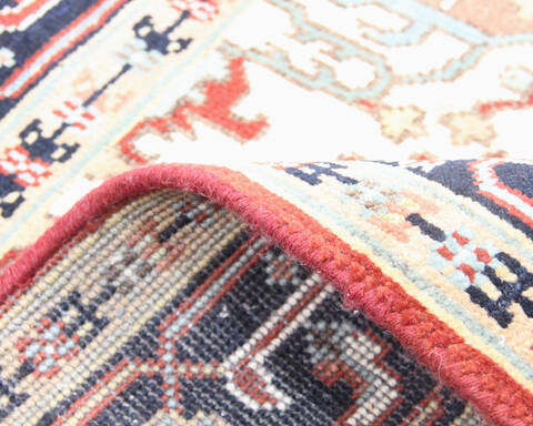 Heriz Multicolor Hand Knotted 40 X 60 Area Rug 904-136487 Image 4