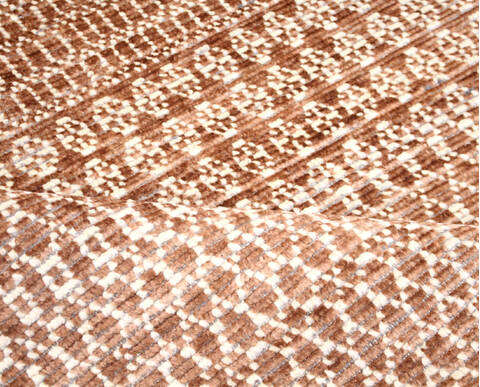 Modern Brown Hand Knotted 77 X 911 Area Rug 904-136519 Image 3