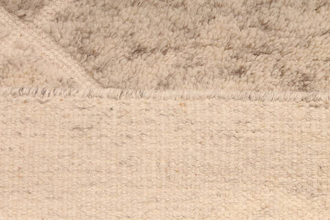 Moroccan Beige Hand Made 100 X 148 Area Rug 254-136563 Image 4