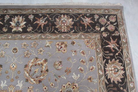 Jaipur Grey Hand Knotted 80 X 103 Area Rug 905-136626 Image 6