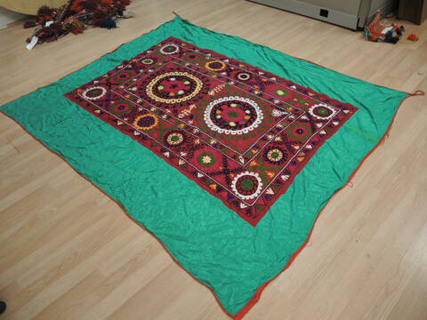 Other Red Oval Hand Made 58 X 68 Area Rug 100-136655 Image 1