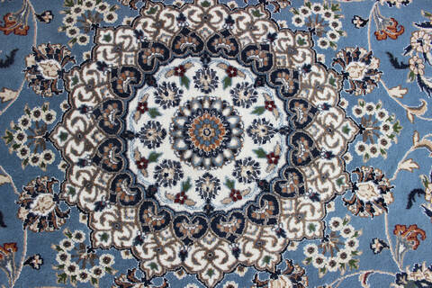 Nain Blue Hand Knotted 80 X 100 Area Rug 902-136762 Image 2