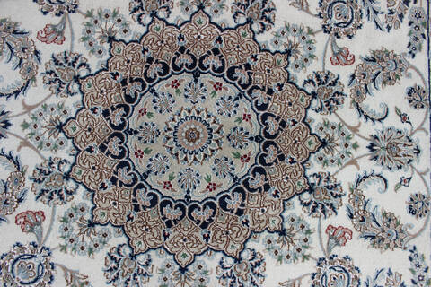 Nain Beige Hand Knotted 66 X 99 Area Rug 902-136779 Image 2