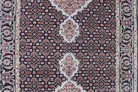 Mahi Black Runner Hand Knotted 25 X 80 Area Rug 902-136785 Image 2