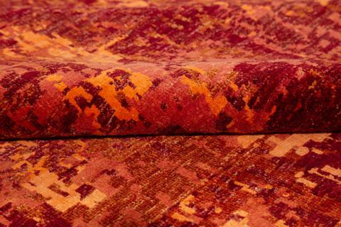Modern Red Hand Knotted 59 X 79 Area Rug 700-136930 Image 7