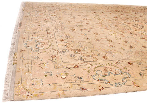 Tabriz Beige Hand Knotted 83 X 117 Area Rug 254-136997 Image 1