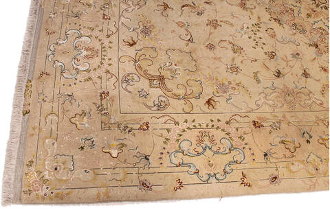 Tabriz Beige Hand Knotted 83 X 117 Area Rug 254-136997 Image 2