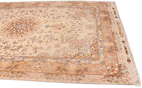 Tabriz Beige Hand Knotted 66 X 102 Area Rug 254-136998 Image 7