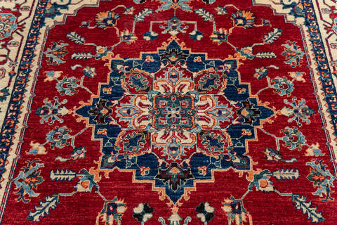 Kazak Red Hand Knotted 66 X 98 Area Rug 700-137054 Image 3