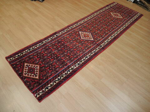 Hamedan Red Runner Hand Knotted 26 X 90 Area Rug 100-137392 Image 2