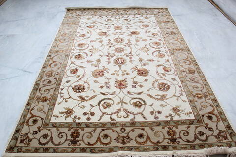 Jaipur White Hand Knotted 61 X 93 Area Rug 905-137491 Image 1