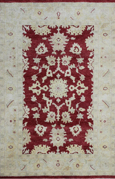 Agra Red Hand Knotted 40 X 60 Area Rug 902-137506 Image 0