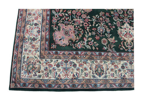 Kashan Green Hand Knotted 80 X 100 Area Rug 902-137516 Image 2