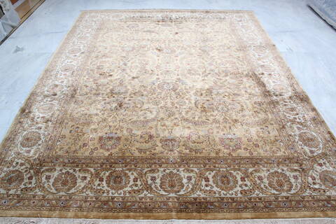 Jaipur Yellow Hand Knotted 710 X 101 Area Rug 905-137534 Image 1