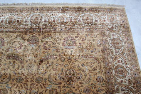 Jaipur Yellow Hand Knotted 710 X 101 Area Rug 905-137534 Image 6
