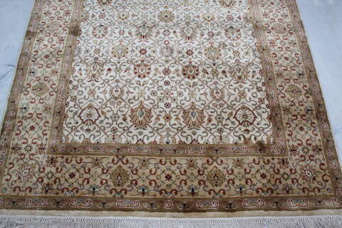 Jaipur White Hand Knotted 41 X 62 Area Rug 905-137541 Image 2
