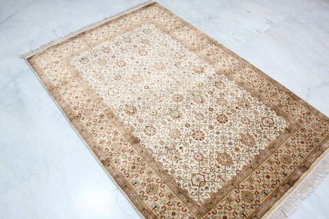 Jaipur White Hand Knotted 41 X 62 Area Rug 905-137541 Image 3