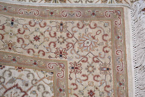 Jaipur White Hand Knotted 41 X 62 Area Rug 905-137541 Image 6