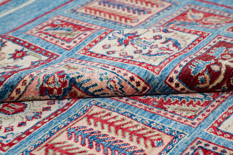 Bakhtiar Blue Hand Knotted 54 X 67 Area Rug 700-137561 Image 5