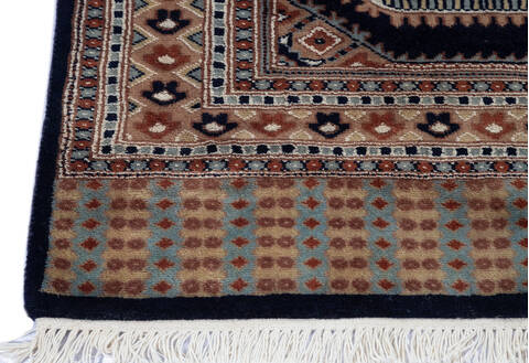 Bokhara Blue Hand Knotted 43 X 66 Area Rug 700-137599 Image 4