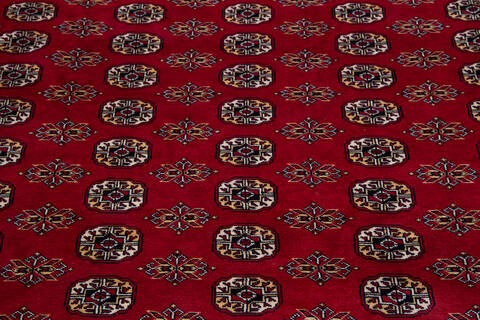 Bokhara Red Hand Knotted 80 X 101 Area Rug 700-137604 Image 3