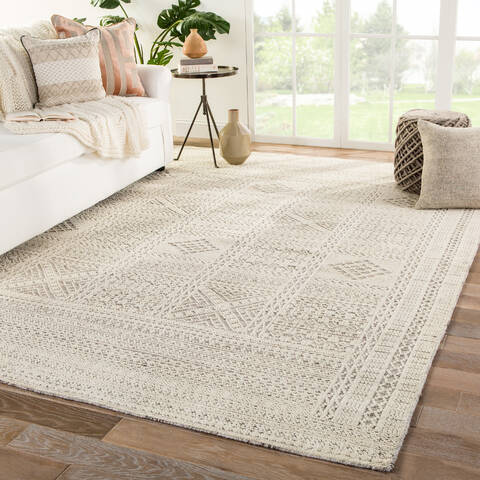 Jaipur Living Reign White 90 X 130 Area Rug RUG143900 803-139346 Image 4