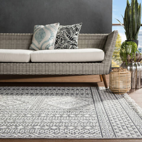 Jaipur Living Tikal Grey 20 X 37 Area Rug RUG146141 803-139611 Image 8