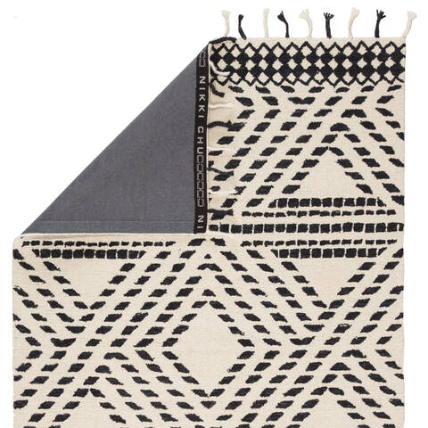 Jaipur Living Vera By Nikki Chu White 50 X 80 Area Rug RUG144801 803-139793 Image 2