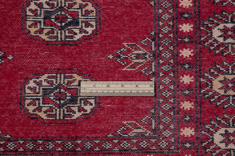Bokhara Red Hand Knotted 40 X 62 Area Rug 700-139935 Image 4