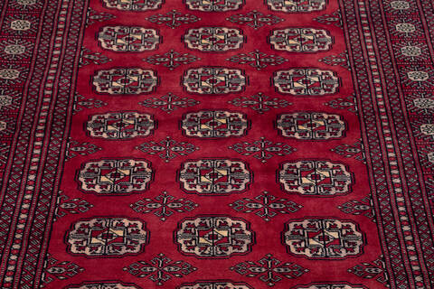 Bokhara Red Hand Knotted 51 X 80 Area Rug 700-139936 Image 2