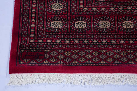 Bokhara Red Hand Knotted 51 X 80 Area Rug 700-139936 Image 3