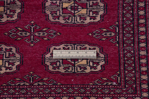 Bokhara Red Hand Knotted 51 X 80 Area Rug 700-139936 Image 4