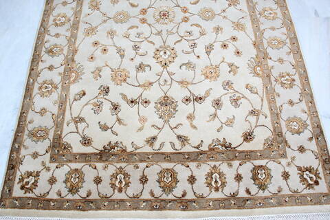 Jaipur White Hand Knotted 411 X 73 Area Rug 905-139984 Image 2