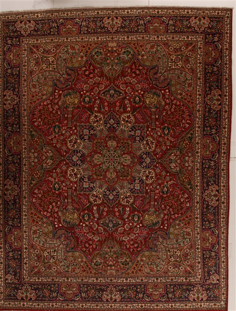 Tabriz Red Hand Knotted 99 X 126  Area Rug 251-14293 Image 0