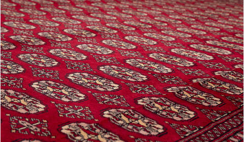 Bokhara Red Hand Knotted 82 X 111  Area Rug 700-140395 Image 3