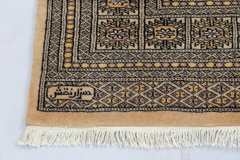 Bokhara Beige Hand Knotted 82 X 102 Area Rug 700-140397 Image 5