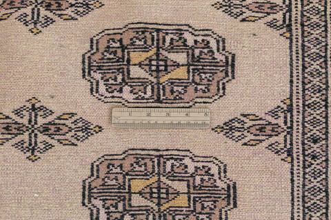 Bokhara Beige Hand Knotted 82 X 102 Area Rug 700-140397 Image 9