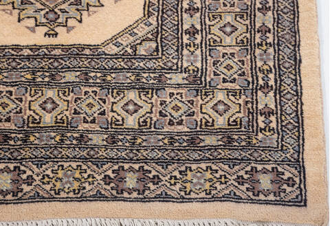 Bokhara Beige Hand Knotted 40 X 68  Area Rug 700-140419 Image 4