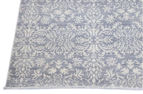 Chobi Blue Hand Knotted 83 X 100 Area Rug 700-140450 Image 4