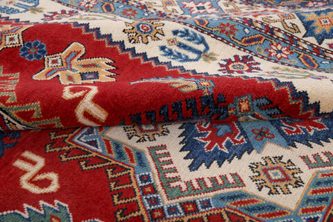 Kazak Red Hand Knotted 65 X 101 Area Rug 700-140463 Image 5