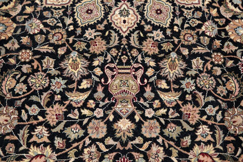 Pak-Persian Black Hand Knotted 61 X 93 Area Rug 700-143406 Image 4