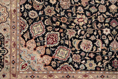Pak-Persian Black Hand Knotted 61 X 93 Area Rug 700-143406 Image 5